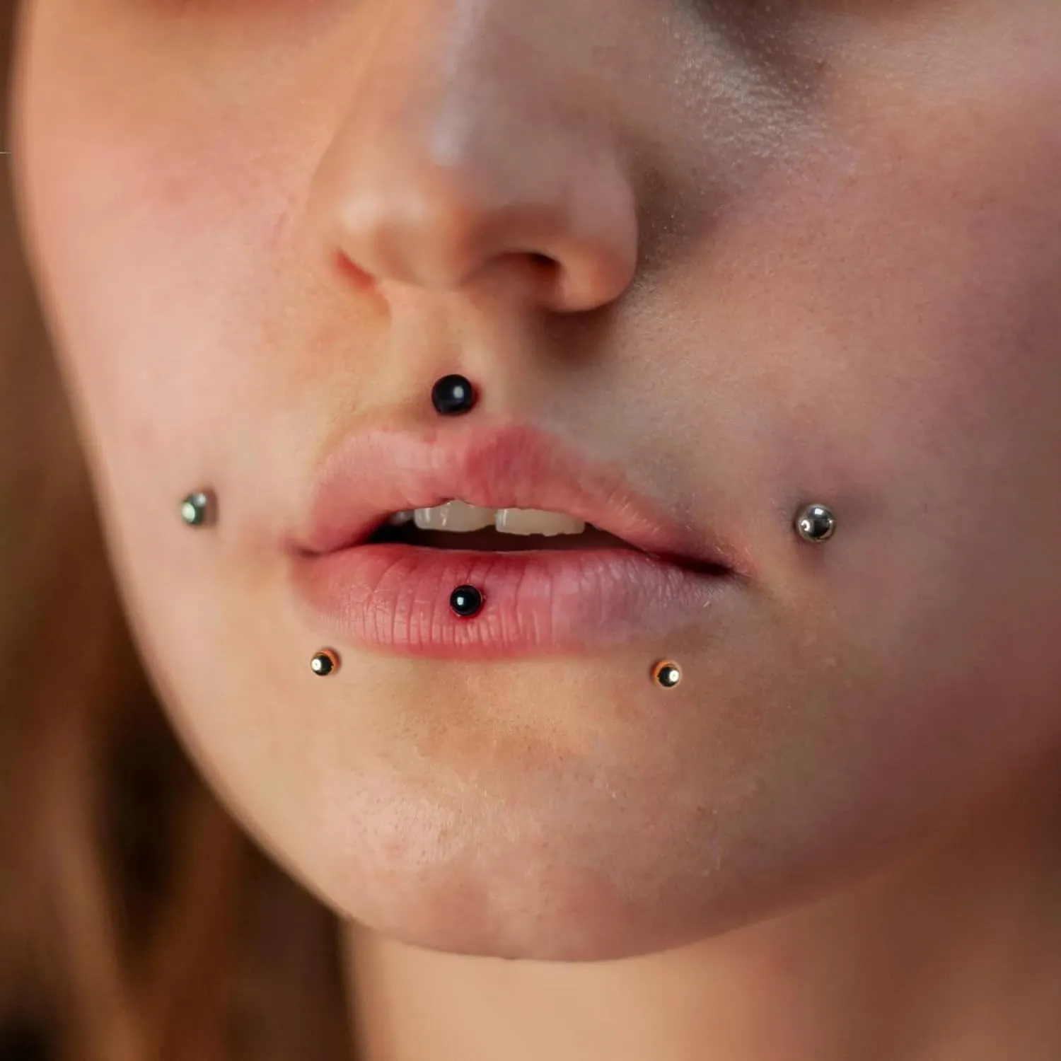 16G Labret Cheek Tongue Rings Surgical Stainless Steel Monroe Lip Piercing Jewelry Barbell Ring Kits Ultra-long Bar Length 14mm/16mm/19mm/22mm/25mm